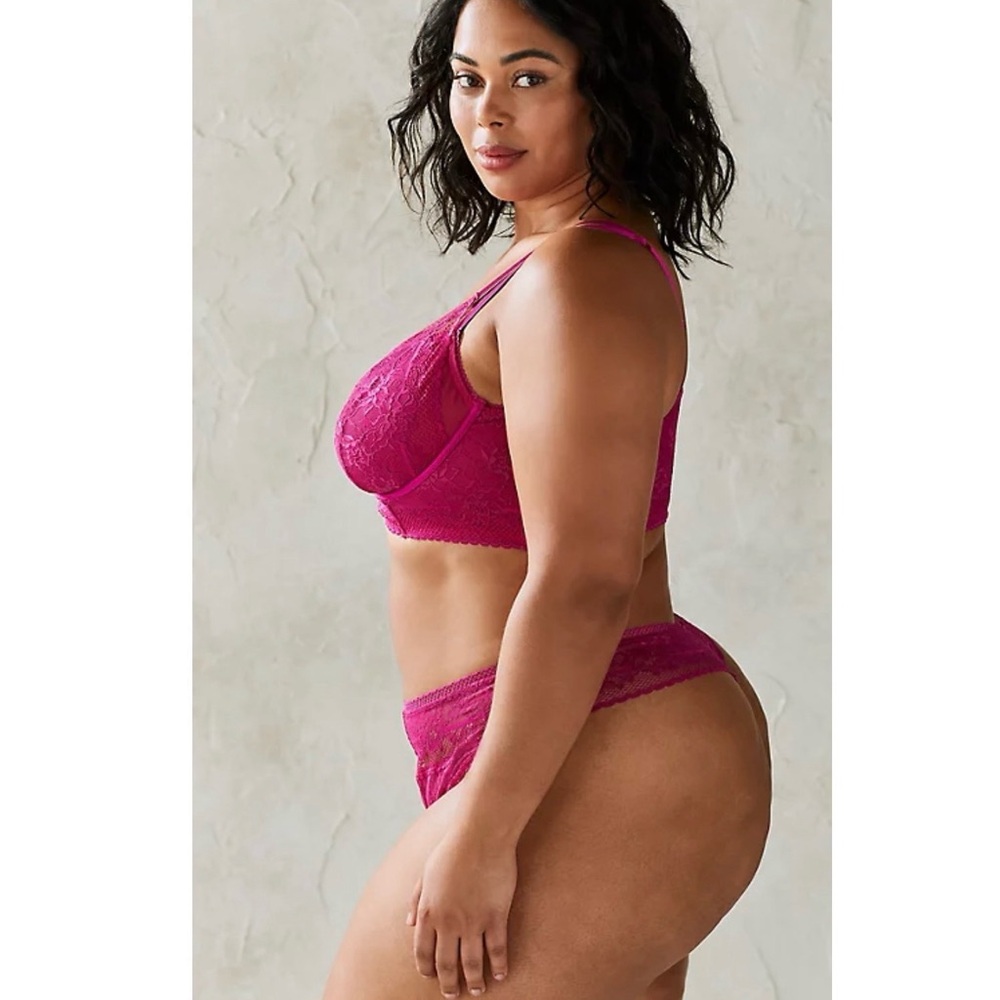 Torrid Elegant Lace Women's Thong Panties - Fuchsia NWT SZ 1X, 2X - Picture 3 of 13